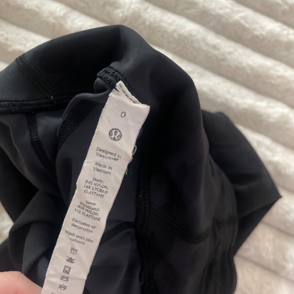 LULULEMON camo black leggings - Picture 5 of 5